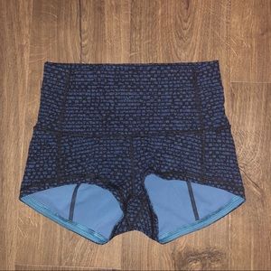 lululemon Wonder Short Full-On Luon 2”